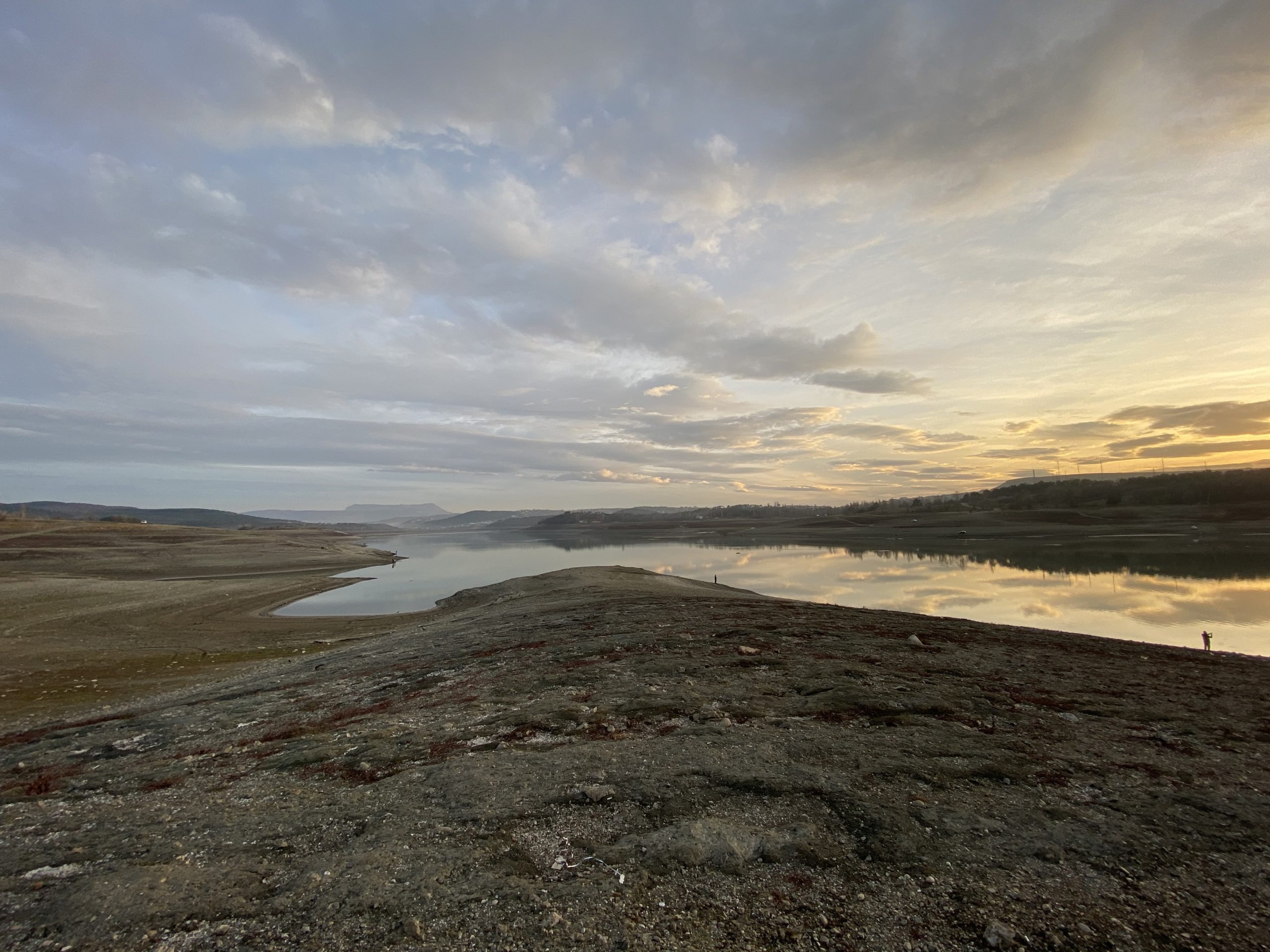 Вода крыма водохранилище. Симферопольское водохранилище сейчас. Симферопольское водохранилище 2021 декабрь. Водохранилища Крыма 2021. Симферопольское водохранилище наполняется.