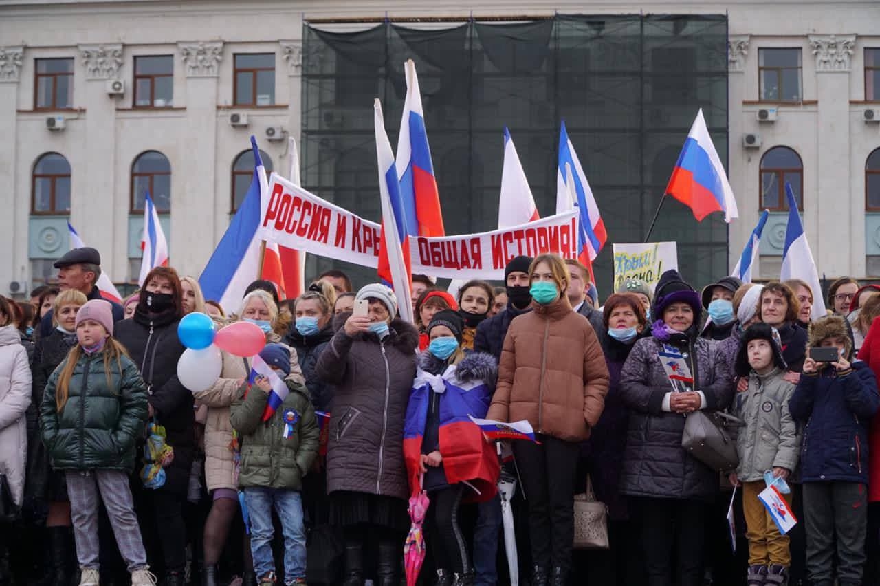 Российский несмотря. Лента новостей Крыма. Крым Аксёнов 2014. Последние новости из Крыма. Крым Аксёнов выборы 2014 16 марта.