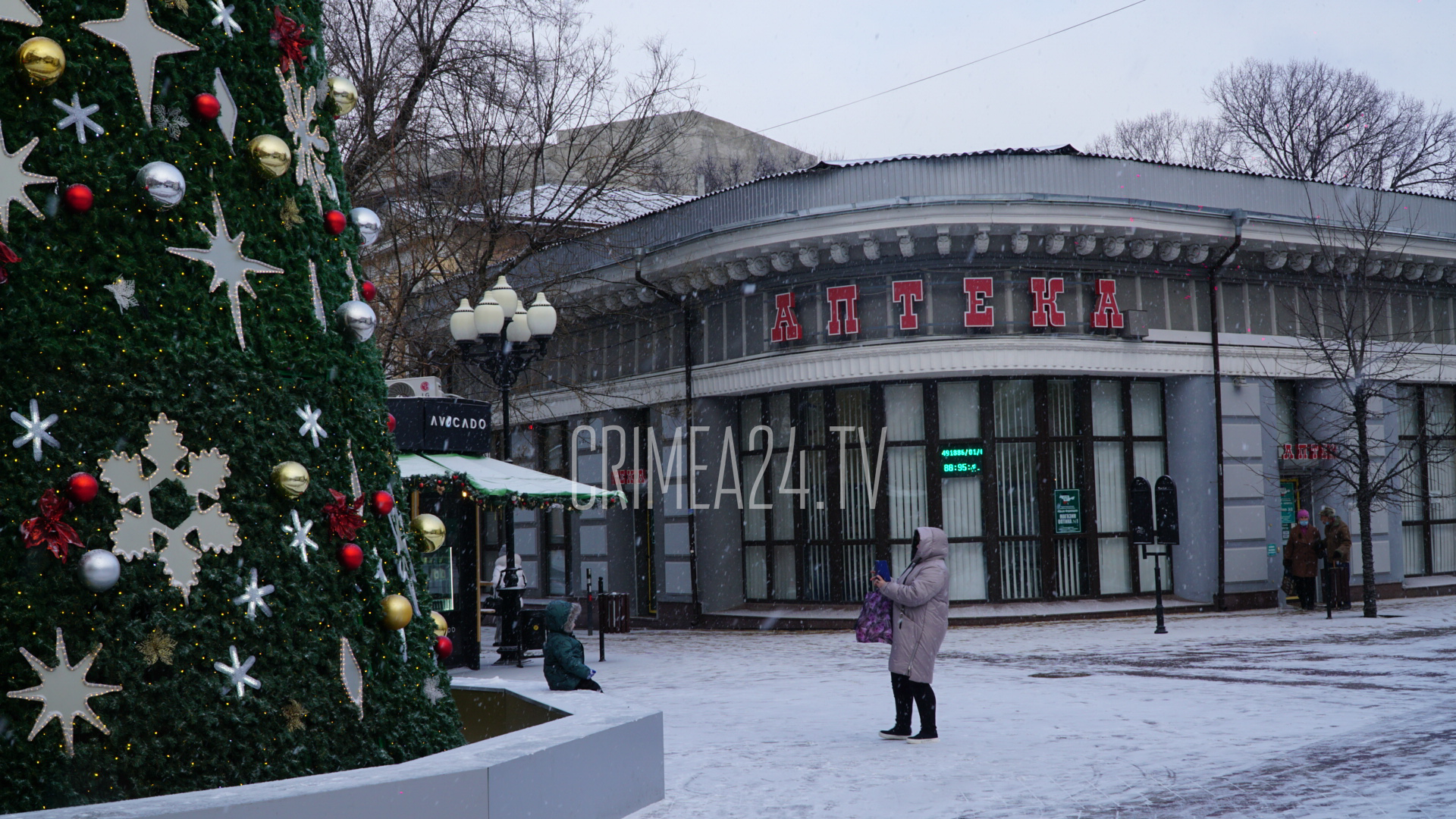 Как выглядит зимняя улица Крыма