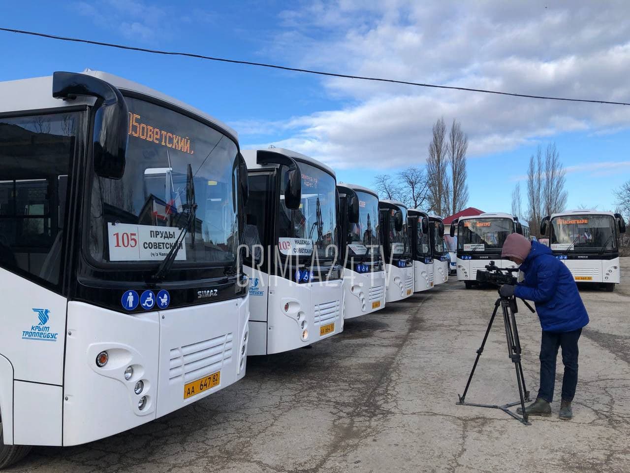 Автобусом в крым. Новые автобусы в Крыму. Новые автобусы Крым троллейбус. Новые автобусы в Крыму 2022 году. Комфортабельные автобусы Крым 2022.