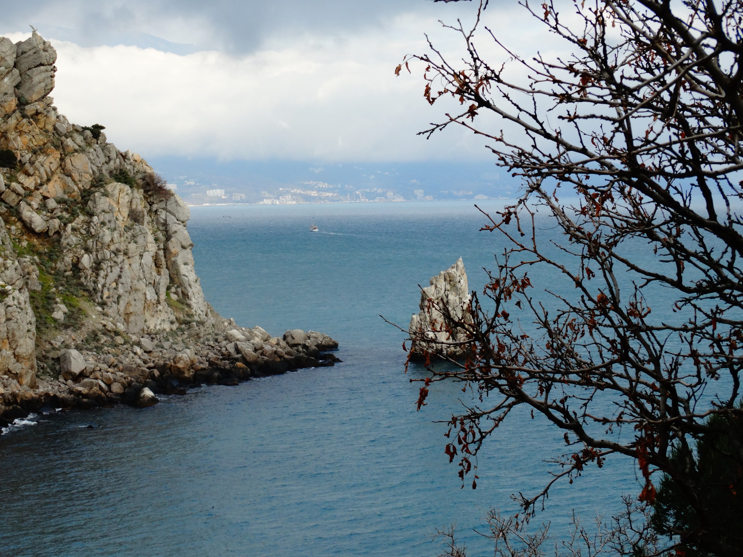 Морской прогноз крым. Крым в марте. Создание Крыма. Соеи Крыма. Майское Крым.