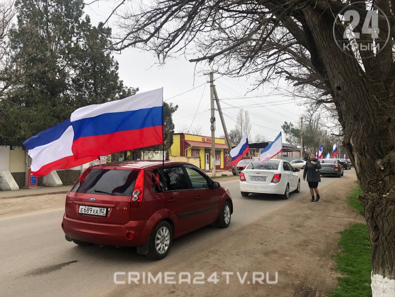 На севере Крыма провели автопробег, приуроченный к годовщине Крымской весны