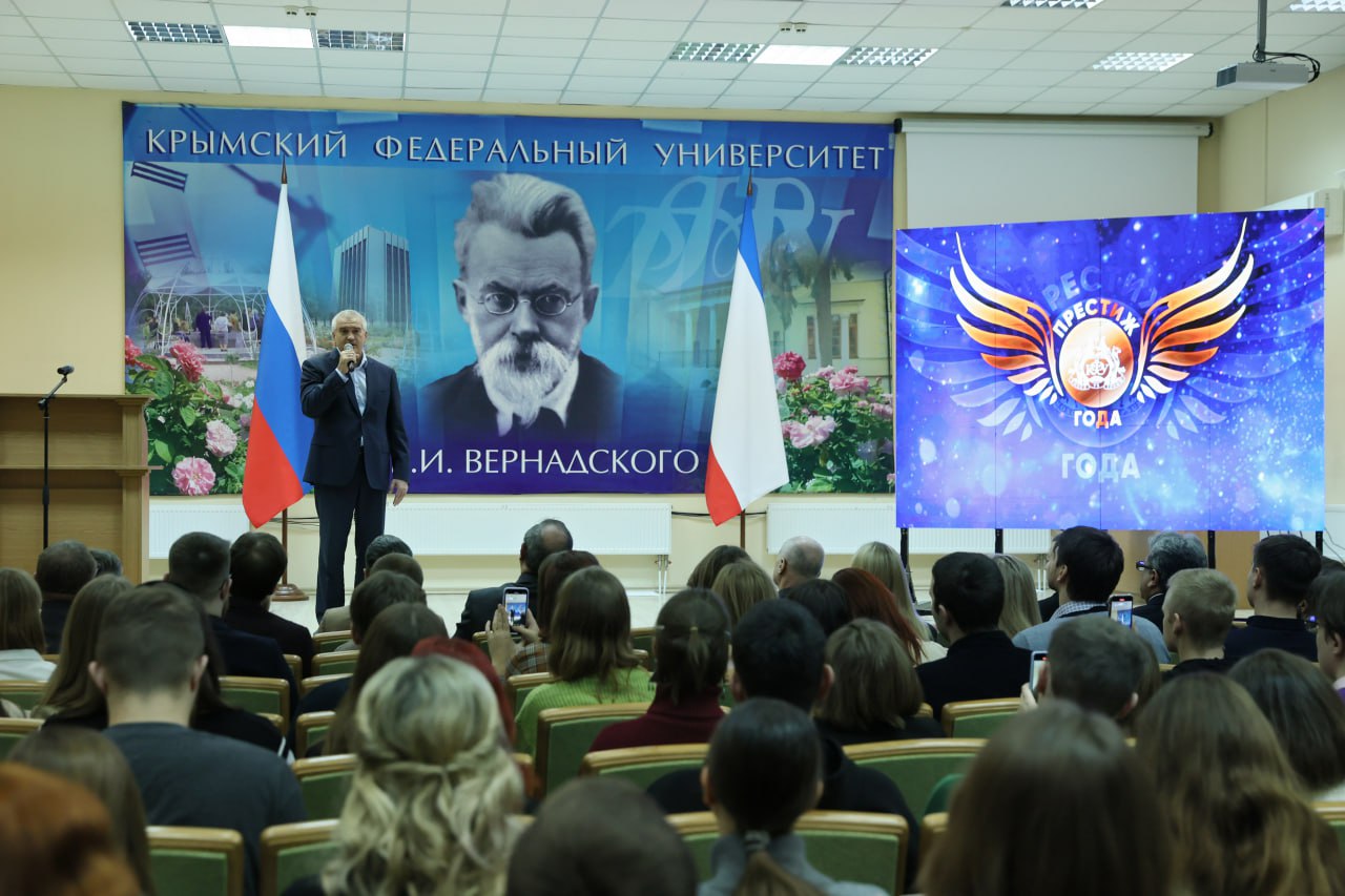 Общественные достижения примеры. Общественная деятельность примеры. Дружная команда. Найти общественную деятельность. Найти общественную деятельность.