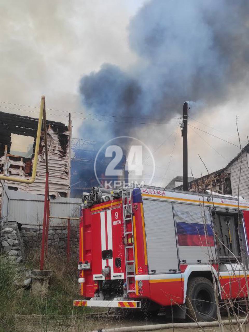 Спасатели локализовали пожар в Алуште