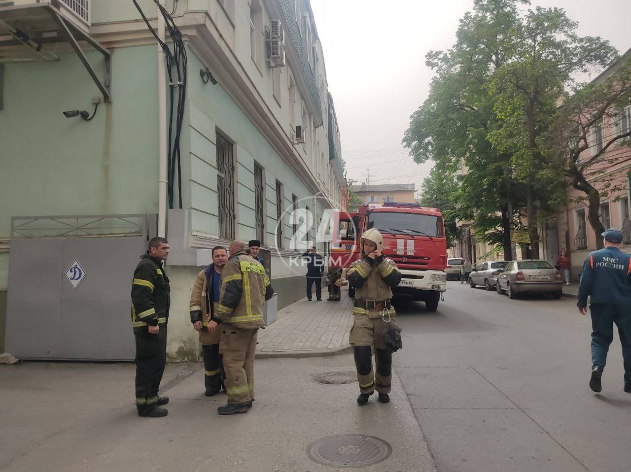 Скопление пожарных машин в центре Симферополя оказалось учениями МЧС